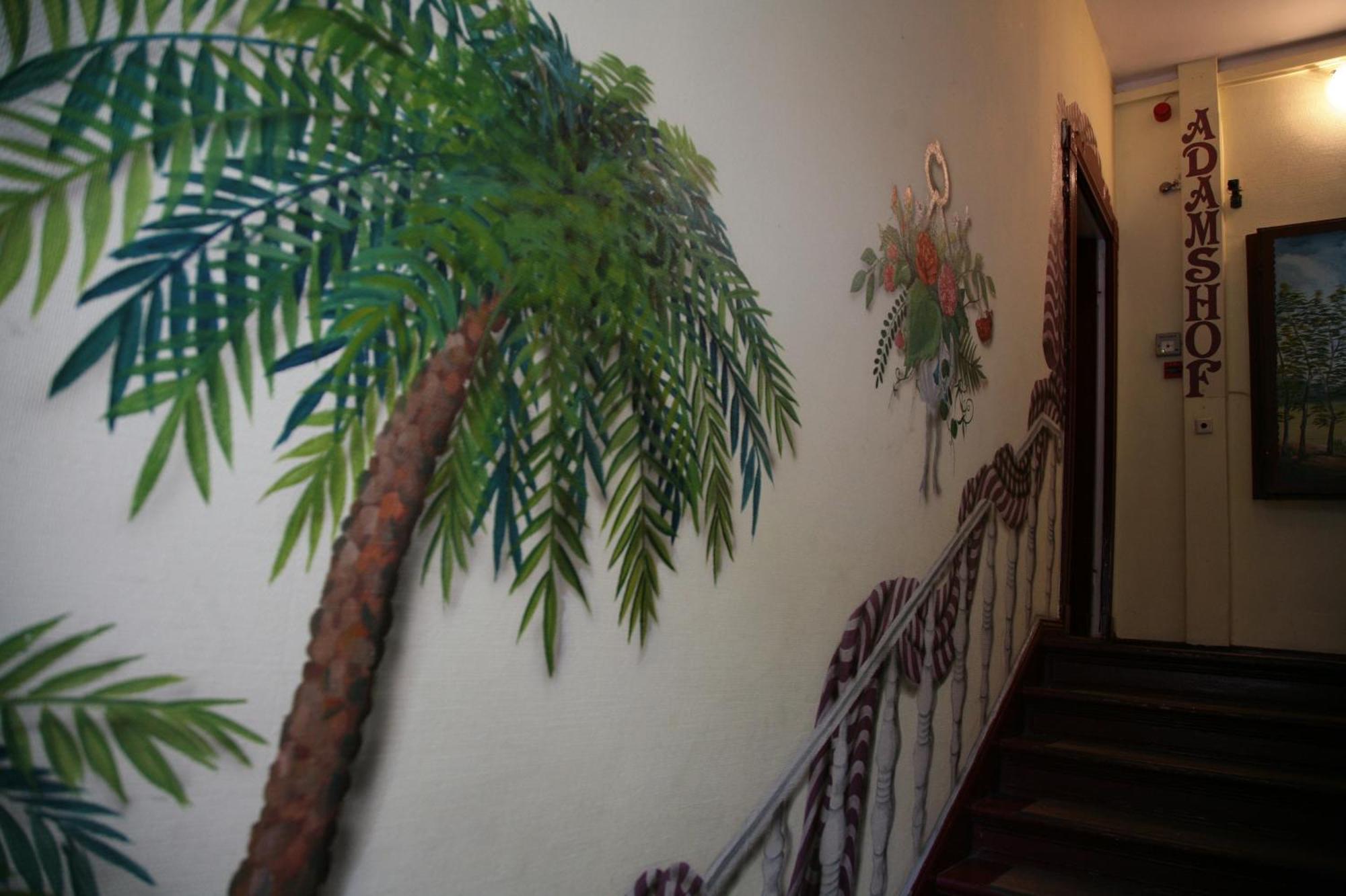 Hotel-Pension Adamshof Берлин Екстериор снимка