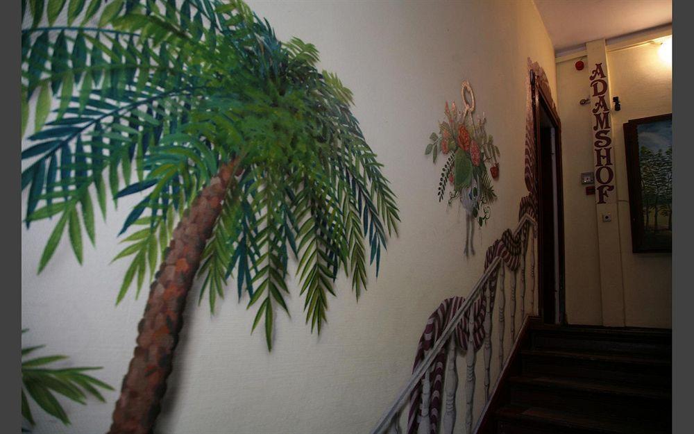 Hotel-Pension Adamshof Берлин Екстериор снимка